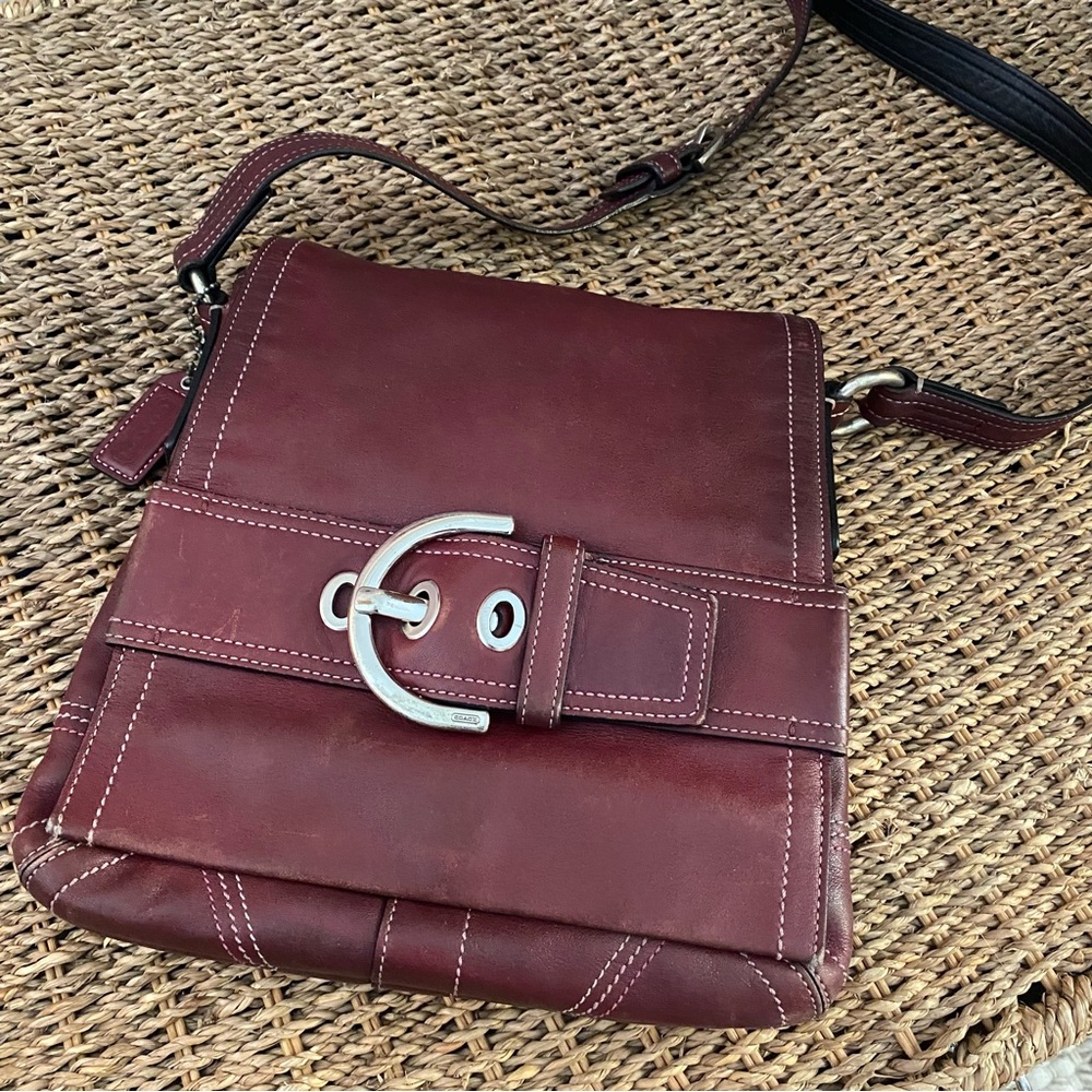 Coach Soho Belted Crossbody / Messenger / Flap Burgundy Leather Bag - Picture 7 of 15